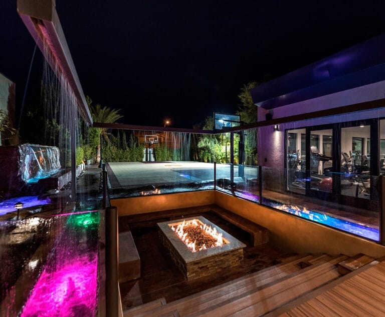 The mystery of timing in the Las Vegas Luxury Home market
