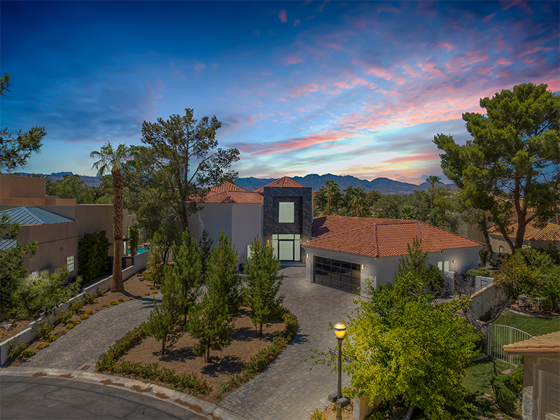 What to look for when buying a high-end home in Las Vegas